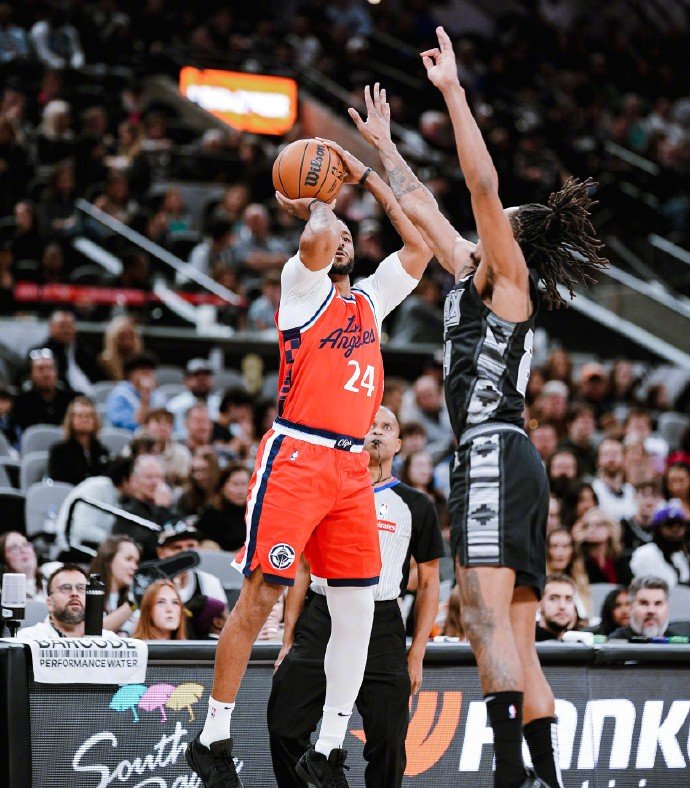 1xBit体育登录-关于雄鹿击败灰熊,西部豪强继续高歌猛进的信息