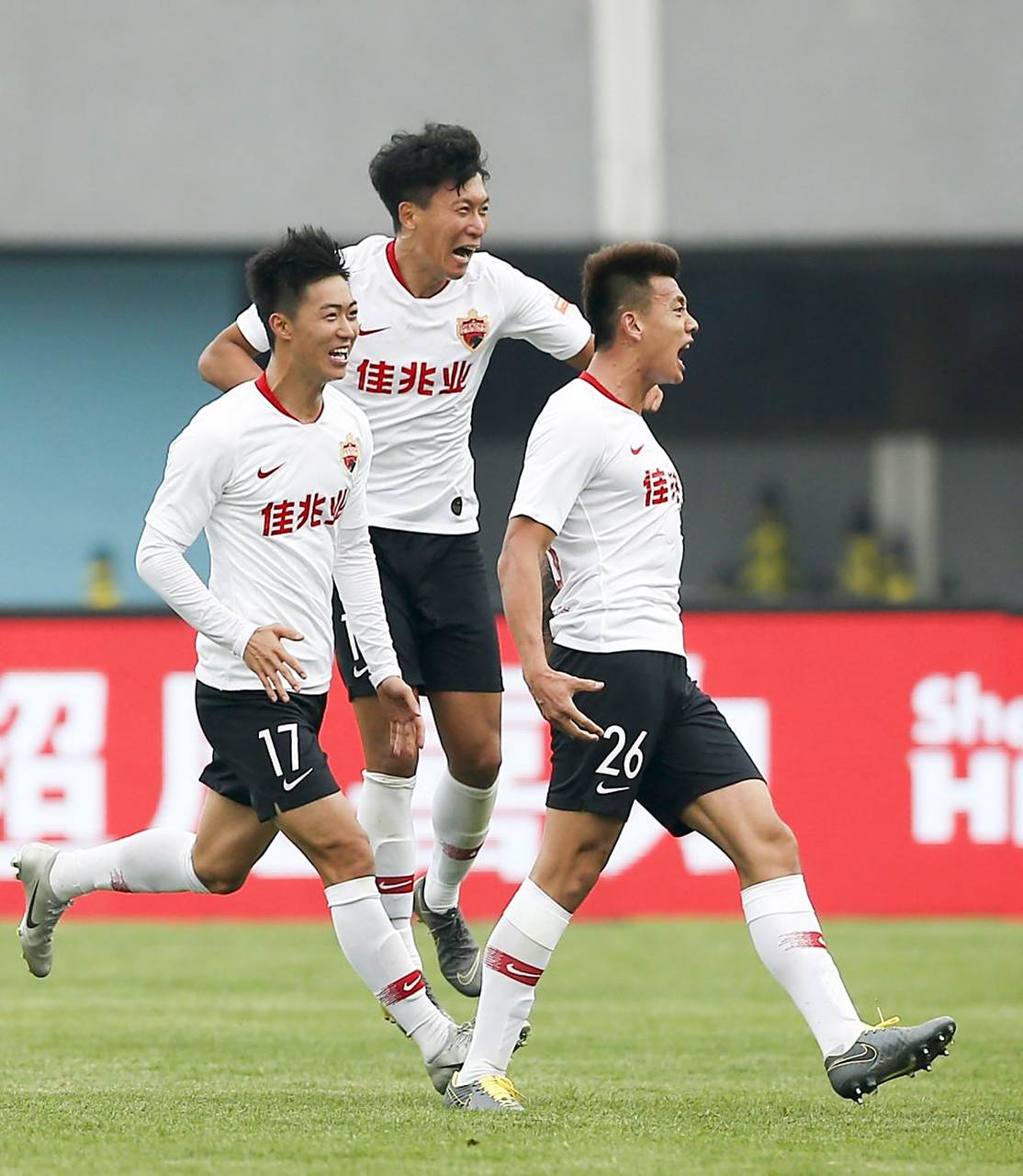1xBit体育娱乐-深圳佳兆业客场大胜天津泰达，四连胜