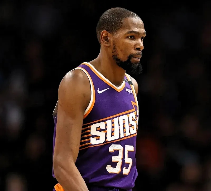 NBA总经理透露阵容调整计划中期有望重现辉煌的简单介绍