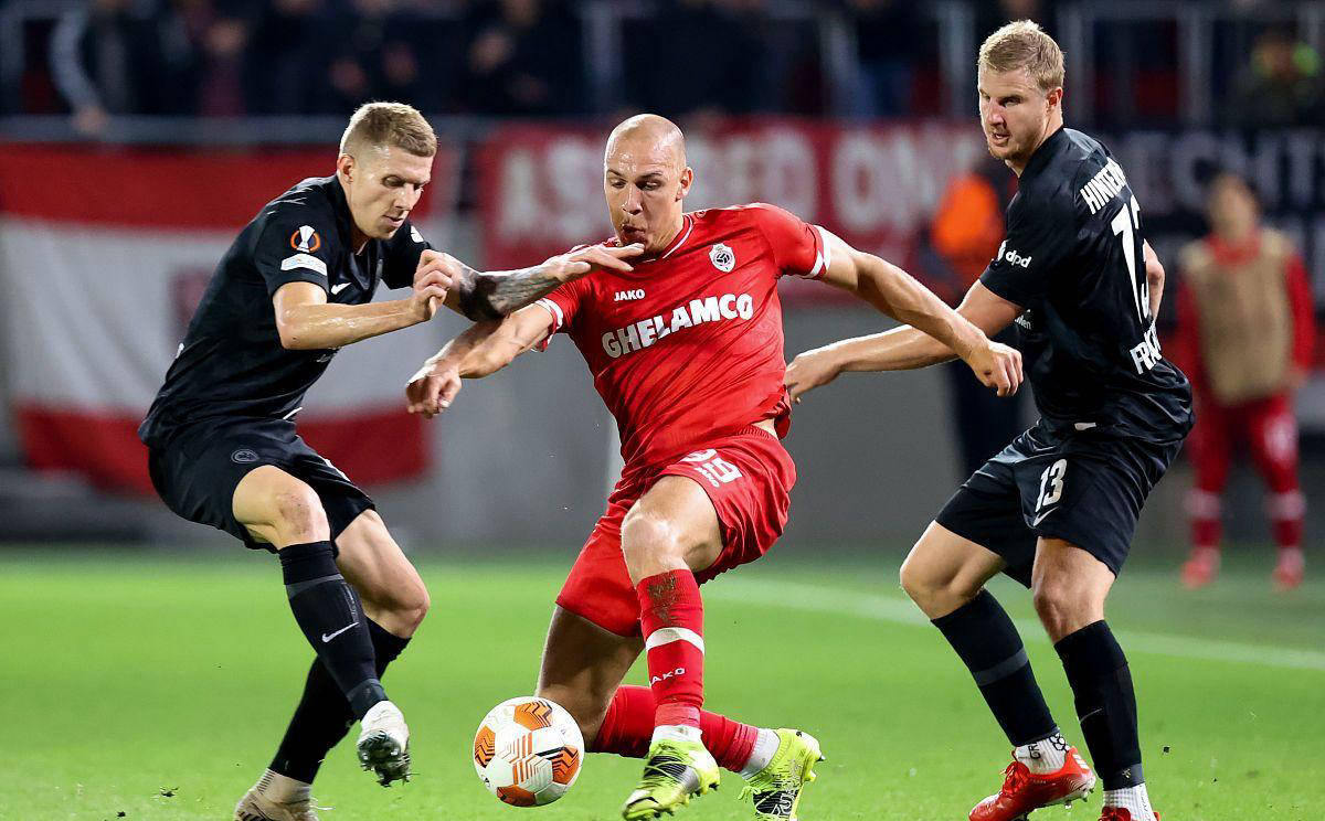 1xBit体育入口-法兰克福连续胜利，势不可挡的简单介绍