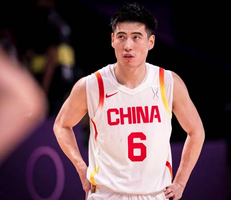 福建男篮勇夺胜利，表现令人瞩目