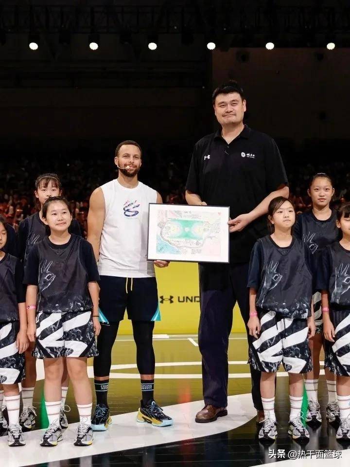 NBA明星球员赴中国开展慈善篮球项目