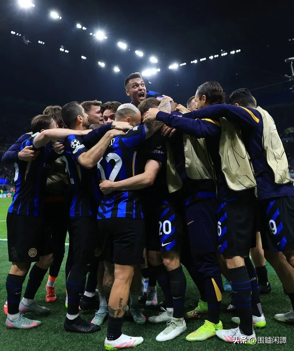 梅西破门带领巴萨逆转胜，球迷欢呼雀跃