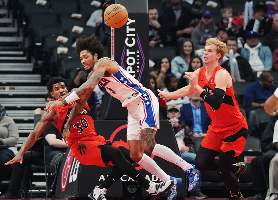 1xBit体育新闻-76人险胜雄鹿，黄蜂战胜骑士遭遇两连败的简单介绍